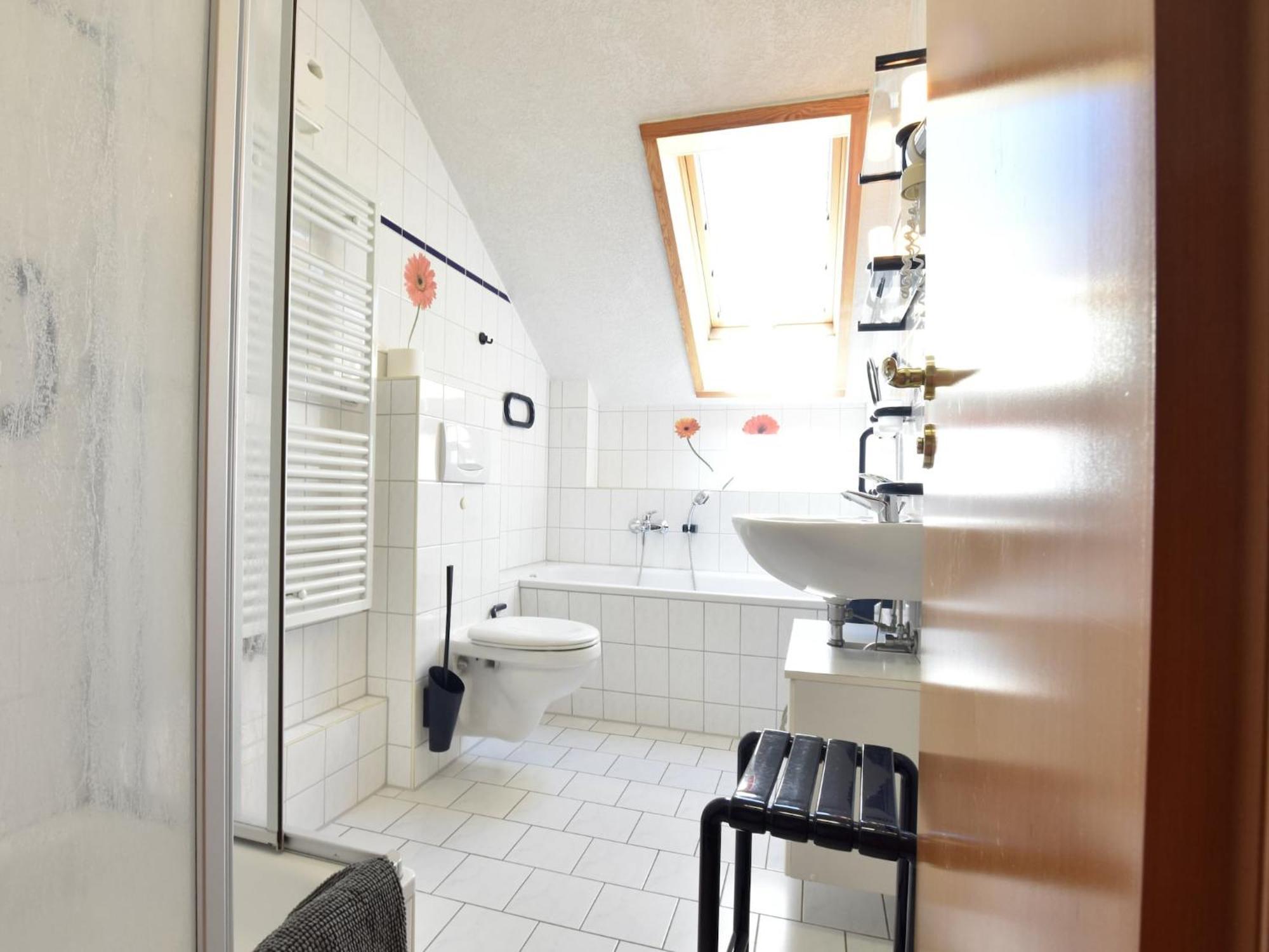 Beautiful Apartment In Rerik With Garden Near Sea Exteriör bild