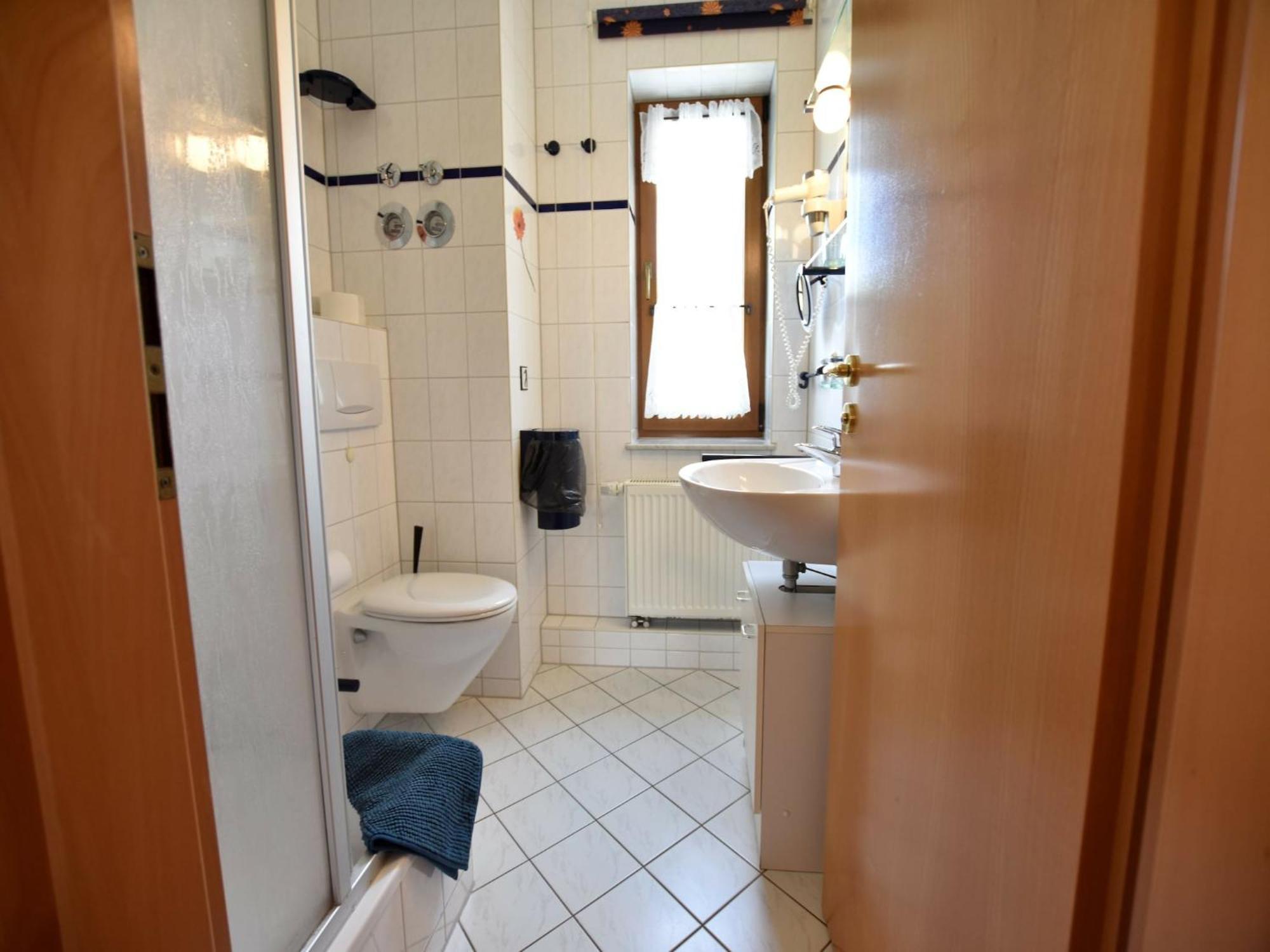 Beautiful Apartment In Rerik With Garden Near Sea Exteriör bild