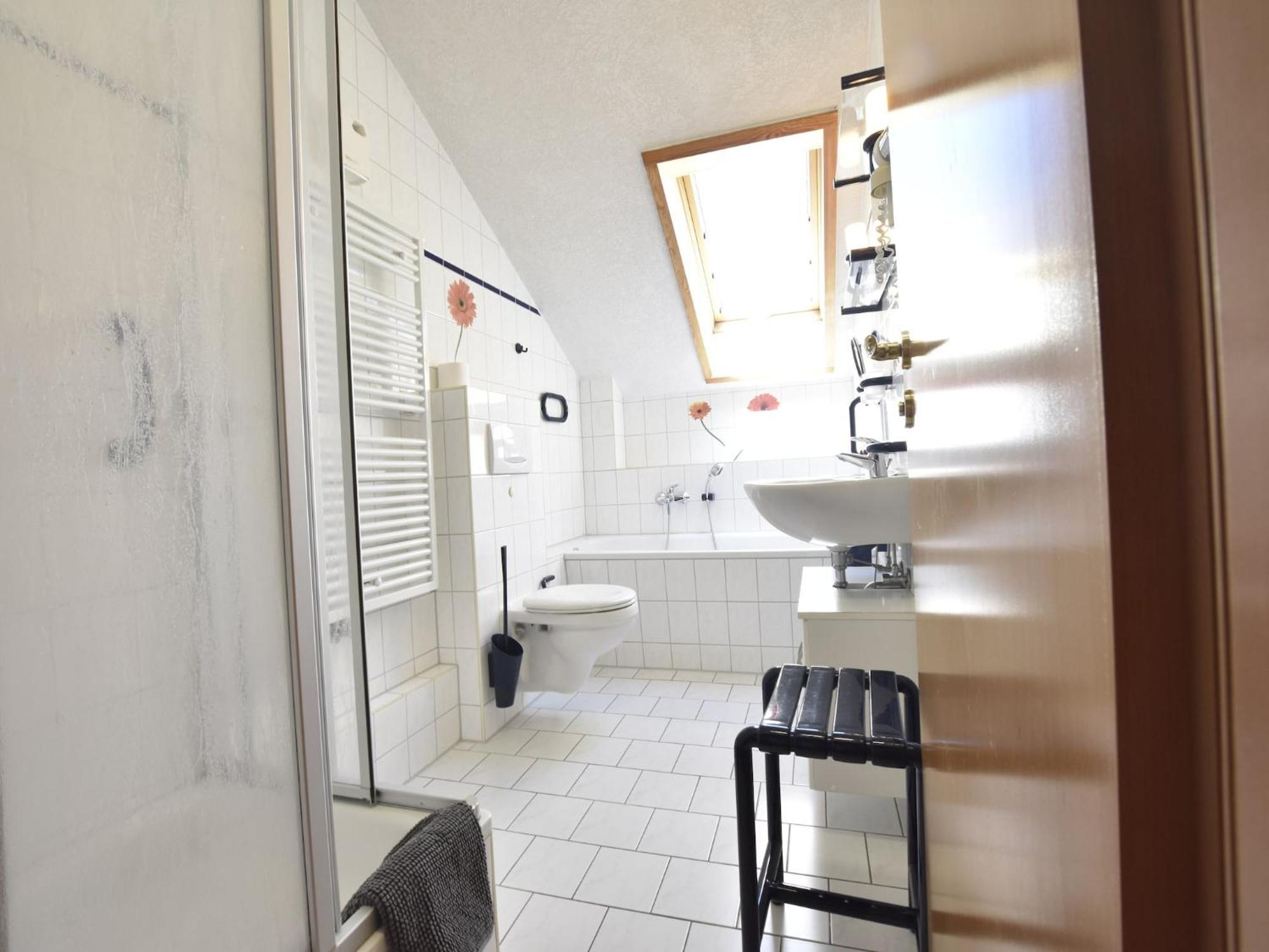 Beautiful Apartment In Rerik With Garden Near Sea Exteriör bild